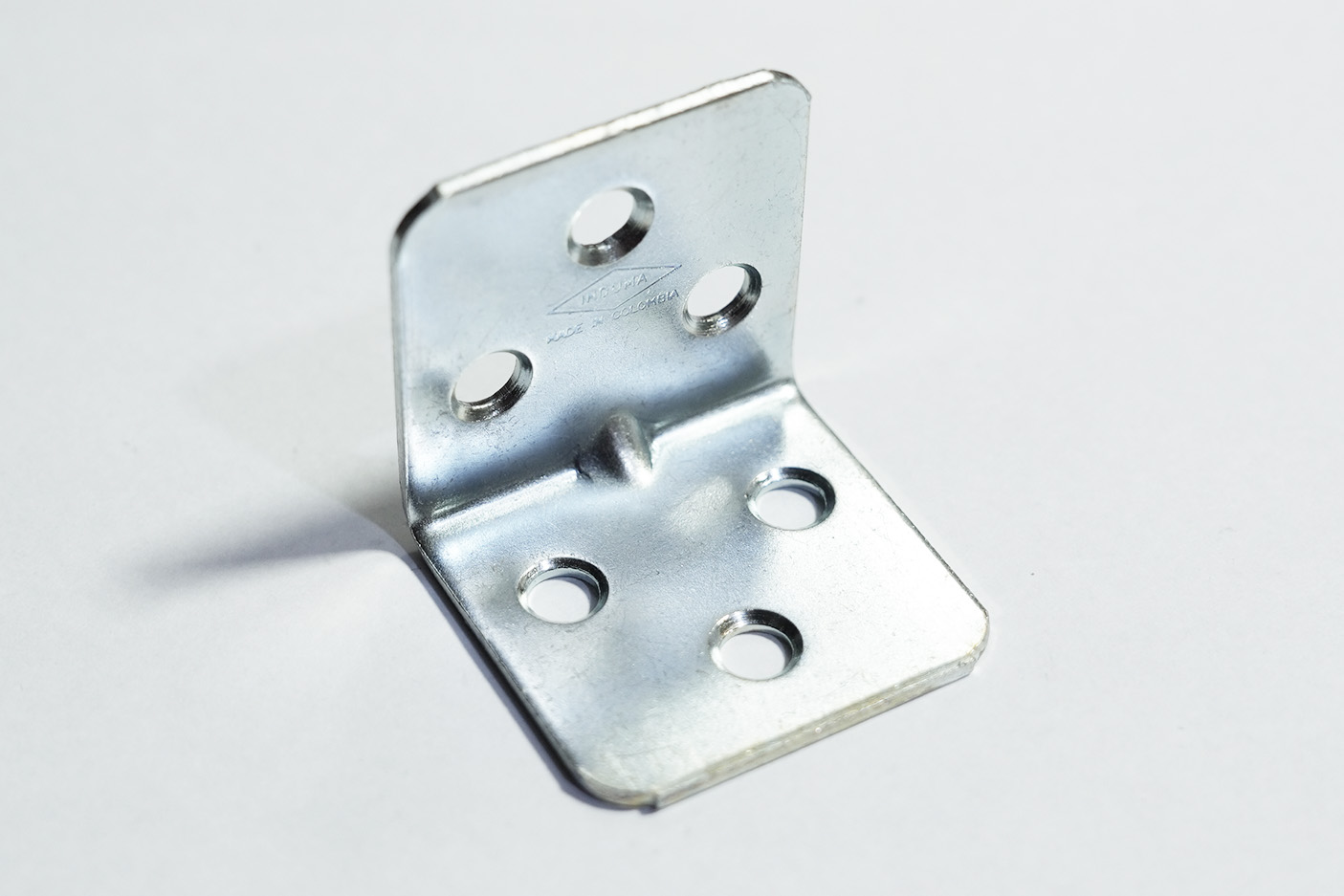 escuadra refu  38 x 38 x38 mm zinc